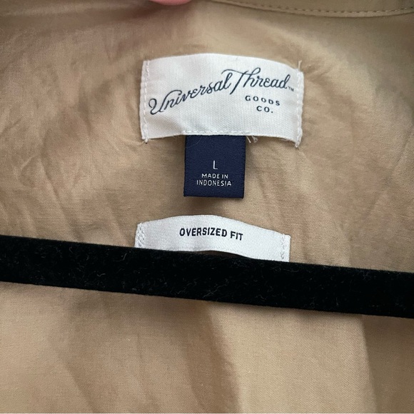 Universal Thread button down shirt - Picture 2 of 4